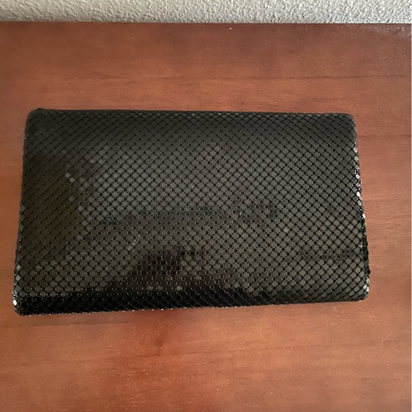 Metal liquid sequins chain clutch - Picture 2 of 4